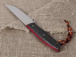 Нож для бушкрафта "Куница", сталь VG-10/Elmax, рукоять карбон (красный спейсер)
