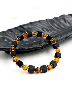 Браслет на руку из натурального янтаря