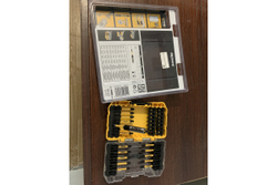 Набор бит и насадок FLEXTORQ 31 предмет DEWALT DT70737T