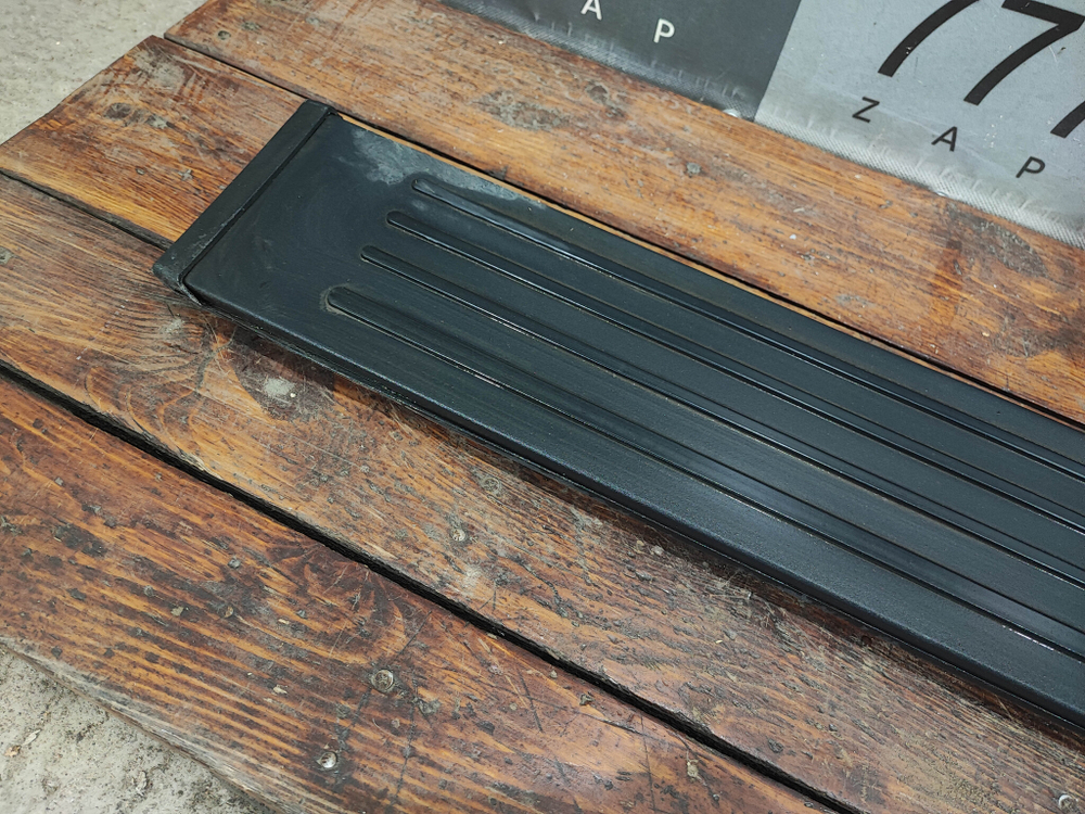 Подножка боковая левая Tank 500 21-нв Б/У Оригинал 5150710XKV3AB