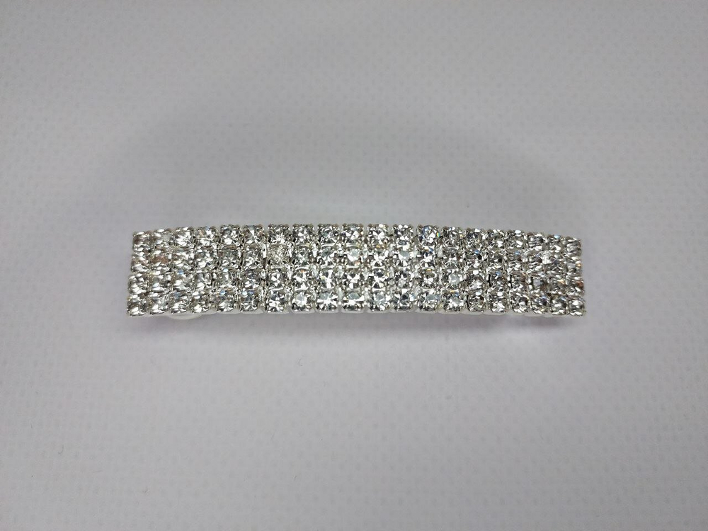 Французская весенняя заколка автомат для волос. Со стразами в четыре ряда. Цвет серебро.