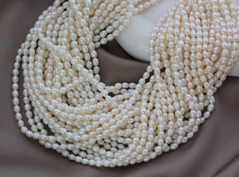 Жемчуг рис 3,7-3,8мм, 4А