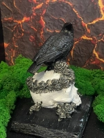 Статуэтка Ворон Мудрости