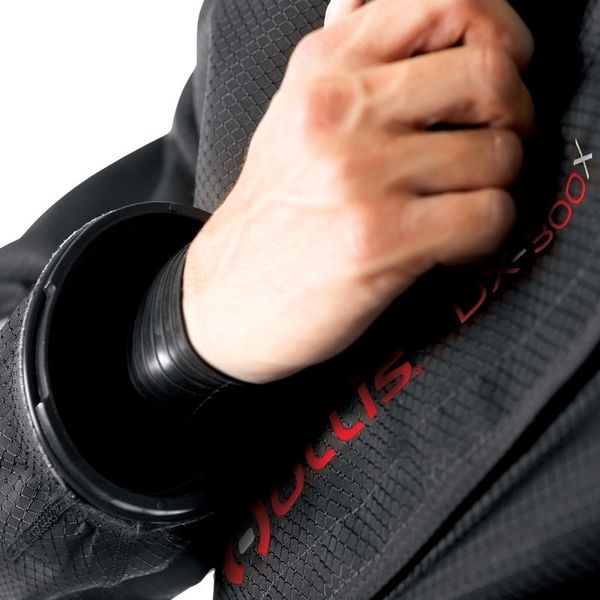 СУХИЕ КОСТЮМЫ Hollis  DX-300X