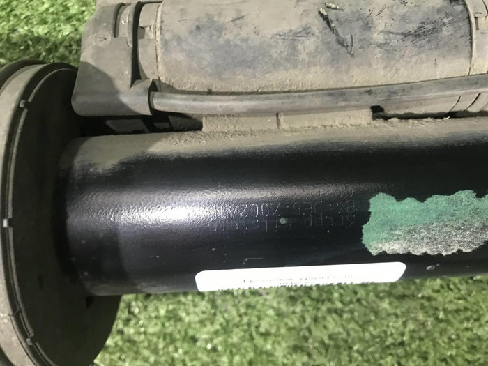 Стойка пневматическая передняя правая Mercedes Е W211 (2002-2009)