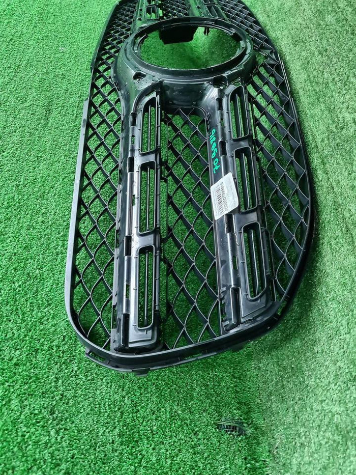 Решетка радиатора Mercedes GLS x167 (19-23) AMG 63