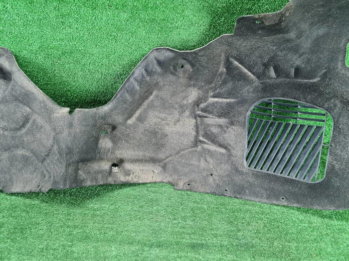 Подкрылок передний левый Porsche Macan 95b (2014-н.в.)