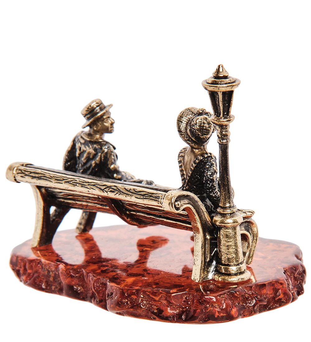 AM-3281 Фигурка «Парочка на скамье» (латунь, янтарь)