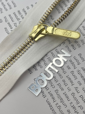 Молния металл, Gold, неразъёмная, на атласной тесьме, 6 мм, цвет 2101, белый