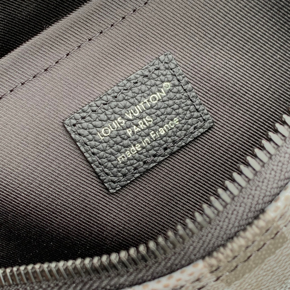 Louis Vuitton Keepall 25
