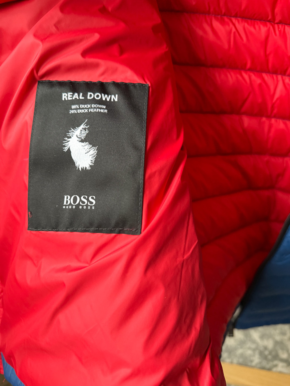 Пуховый жилет Boss, М