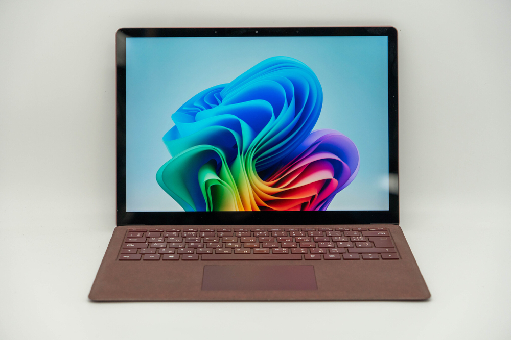Ноутбук Microsoft Surface Laptop 2 ( i7-8650U ) Red
