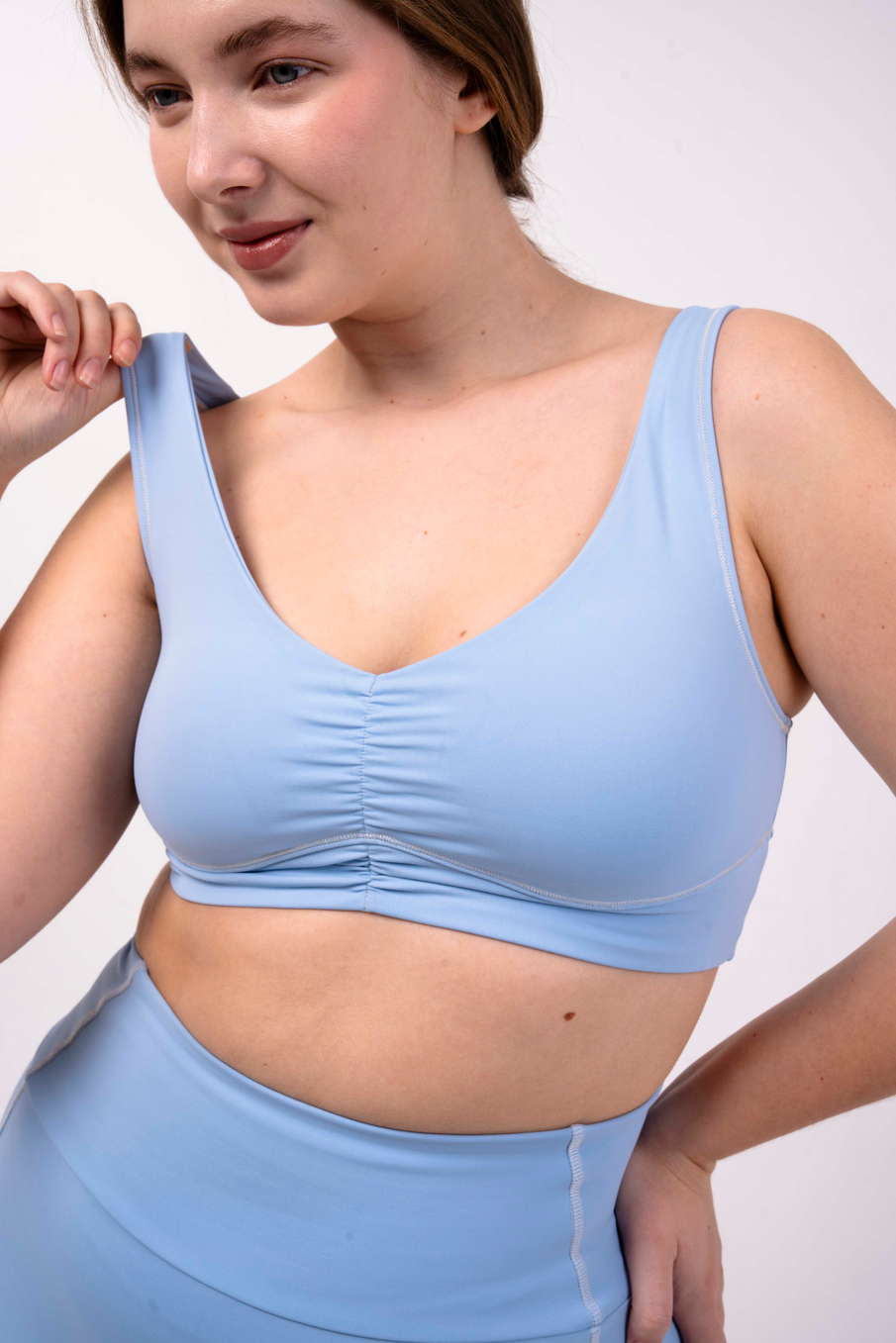 Спортивный топ №22 для небольшой и средней груди