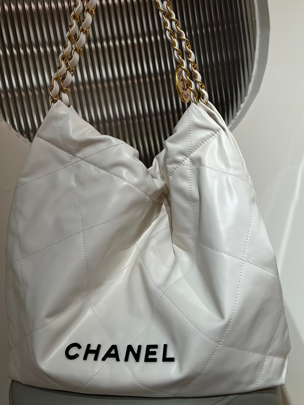 Chanel 22 Handbag
