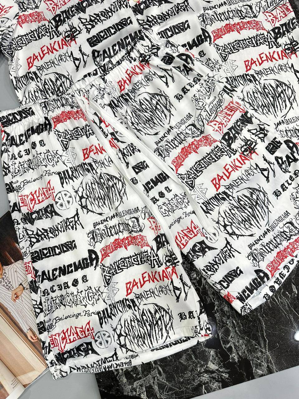 Костюм Balenciaga