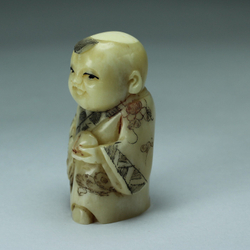 Нэцкэ Молодой монах с персиком