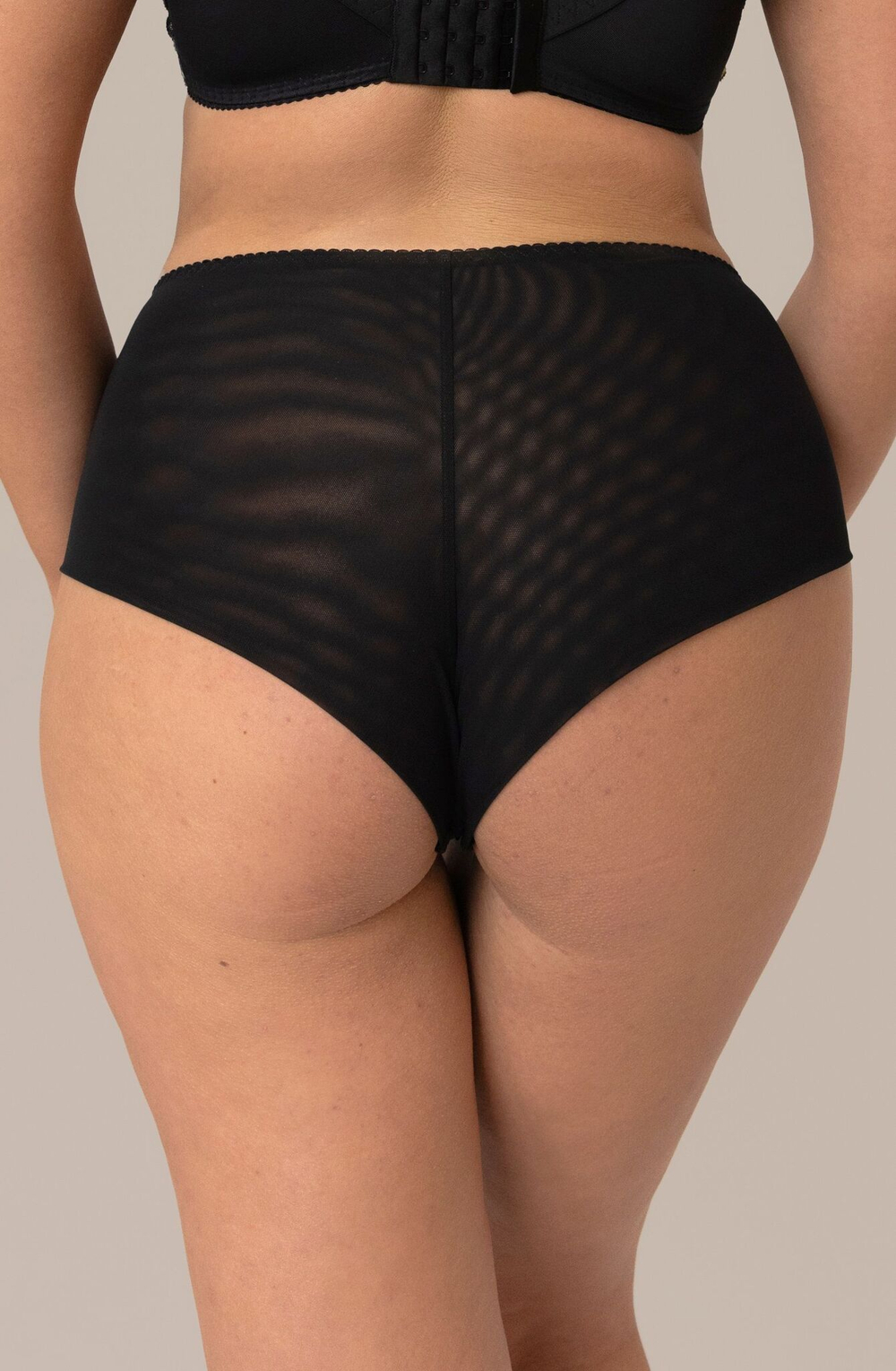 Трусики-бразилиана с принтом в виде лимончиков (Размер: L) (Цвет: черный)