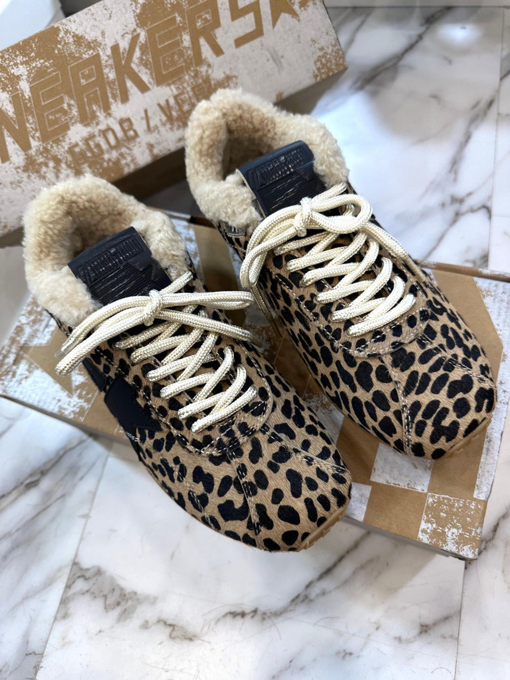 Кроссовки Golden Goose