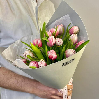 Букет из пионовидных тюльпанов 15 шт