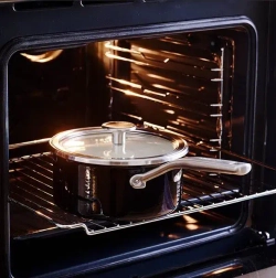 KitchenAid Эмалированная кастрюля 18 см 2 л с крышкой Onyx Black