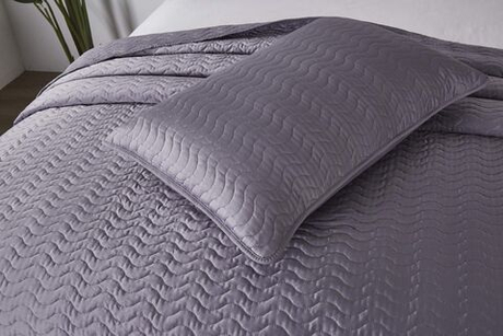 Покрывало 230x250 и 2 наволочки 50х70 Sofi De MarkO Саванна темно-серое