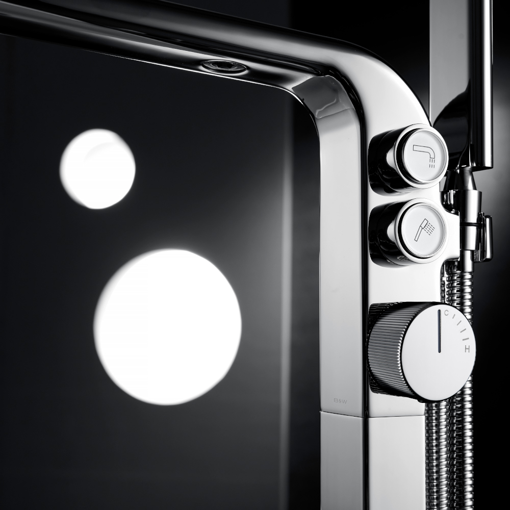 Отдельностоящий смеситель для ванны Black&White U7642