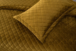 Покрывало 240х260 и 2 наволочки 50х70 Sofi De MarkO Натаниэль Горчичный