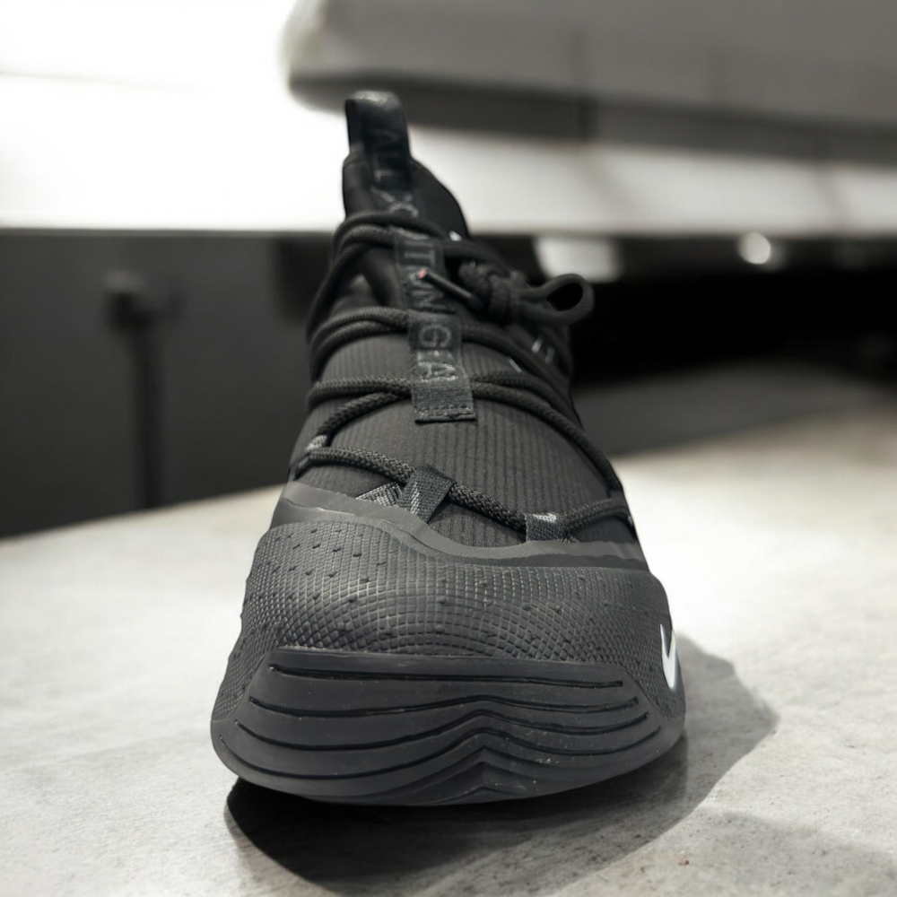 Nike Acg Mountain Fly Low • Black