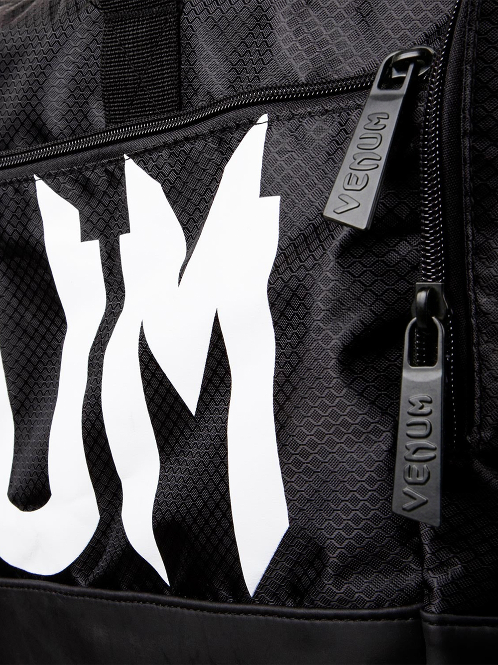 Сумка спортивная Venum Sparring Black/White