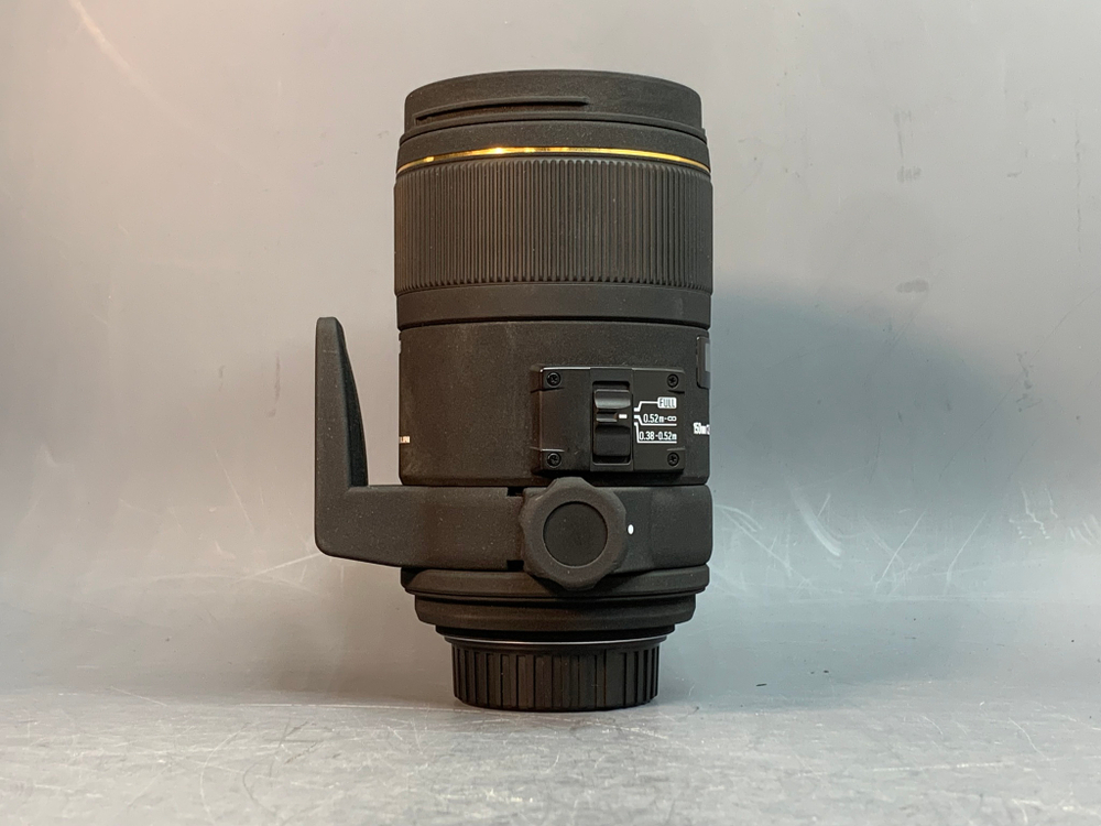 Sigma AF 150mm f/2.8 EX DG HSM APO Macro Nikon F