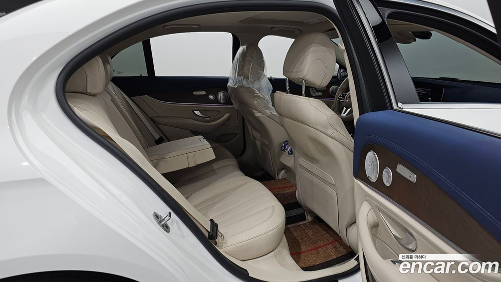Mercedes-Benz E-Class W213 E300 4MATIC Exclusive (04.2020)