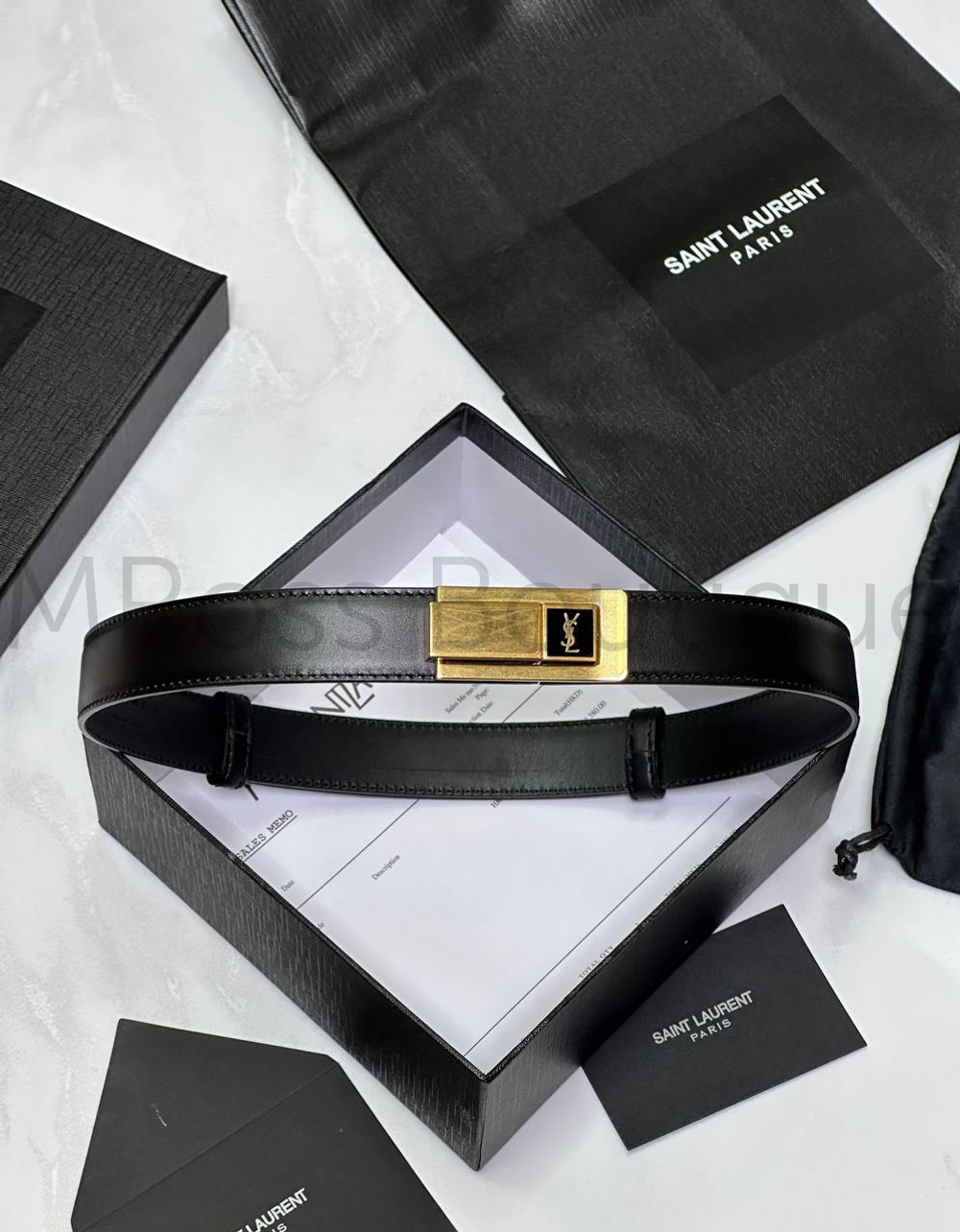 Женский ремень Yves Saint Laurent черный кожаный