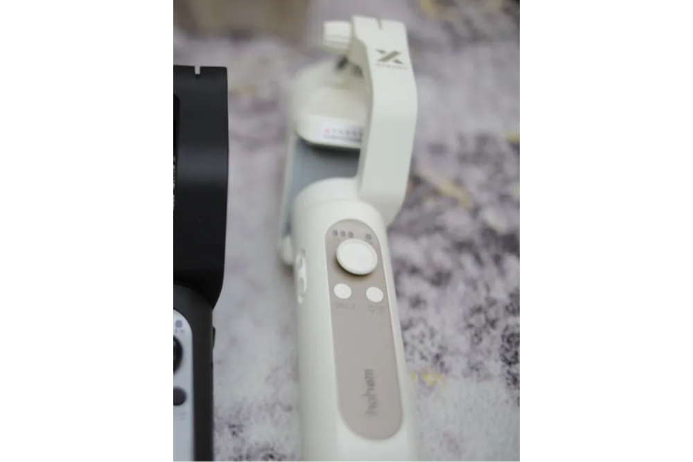 Электронный стабилизатор для смартфона Hohem iSteady V2S белый