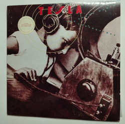 Винтажная виниловая пластинка LP Tesla The Great Radio Controversy (USA 1989)