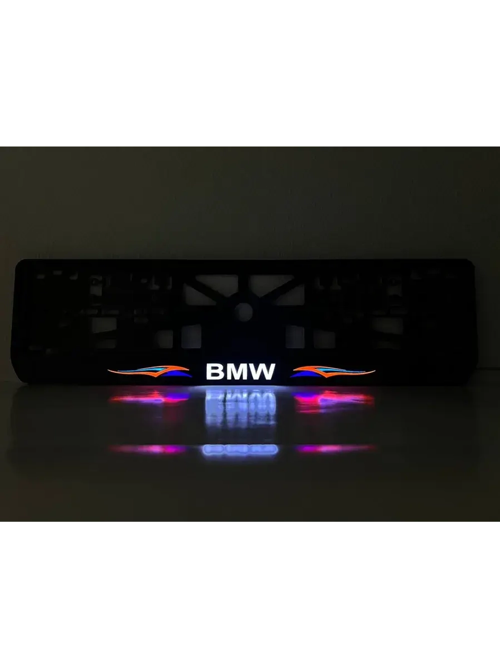 Рамка для номера с подсветкой. BMW Абстракции