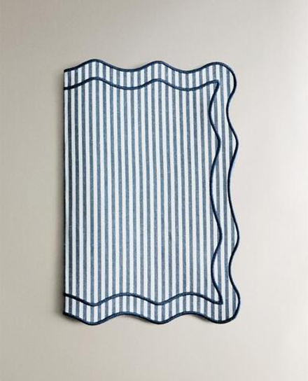 ZARA HOME ПОДСТАВКА ПОД СТОЛОВЫЕ ПРИБОРЫ В ПОЛОСКУ С ВОЛНИСТЫМ КРАЕМ, СИНИЙ