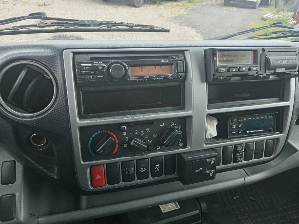 Центртранстехмаш АФ-4771* на шасси HINO 300 4x2 изотермический/рефрижератор с гидробортом (кат. C) А