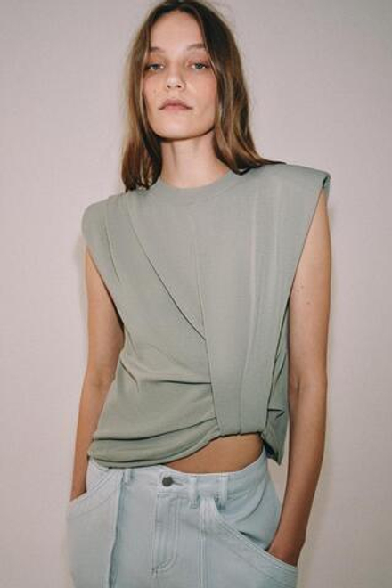 ZARA ТРИКОТАЖНЫЙ ТОП С ПОДПЛЕЧНИКАМИ, ЗЕЛЕНОВАТЫЙ