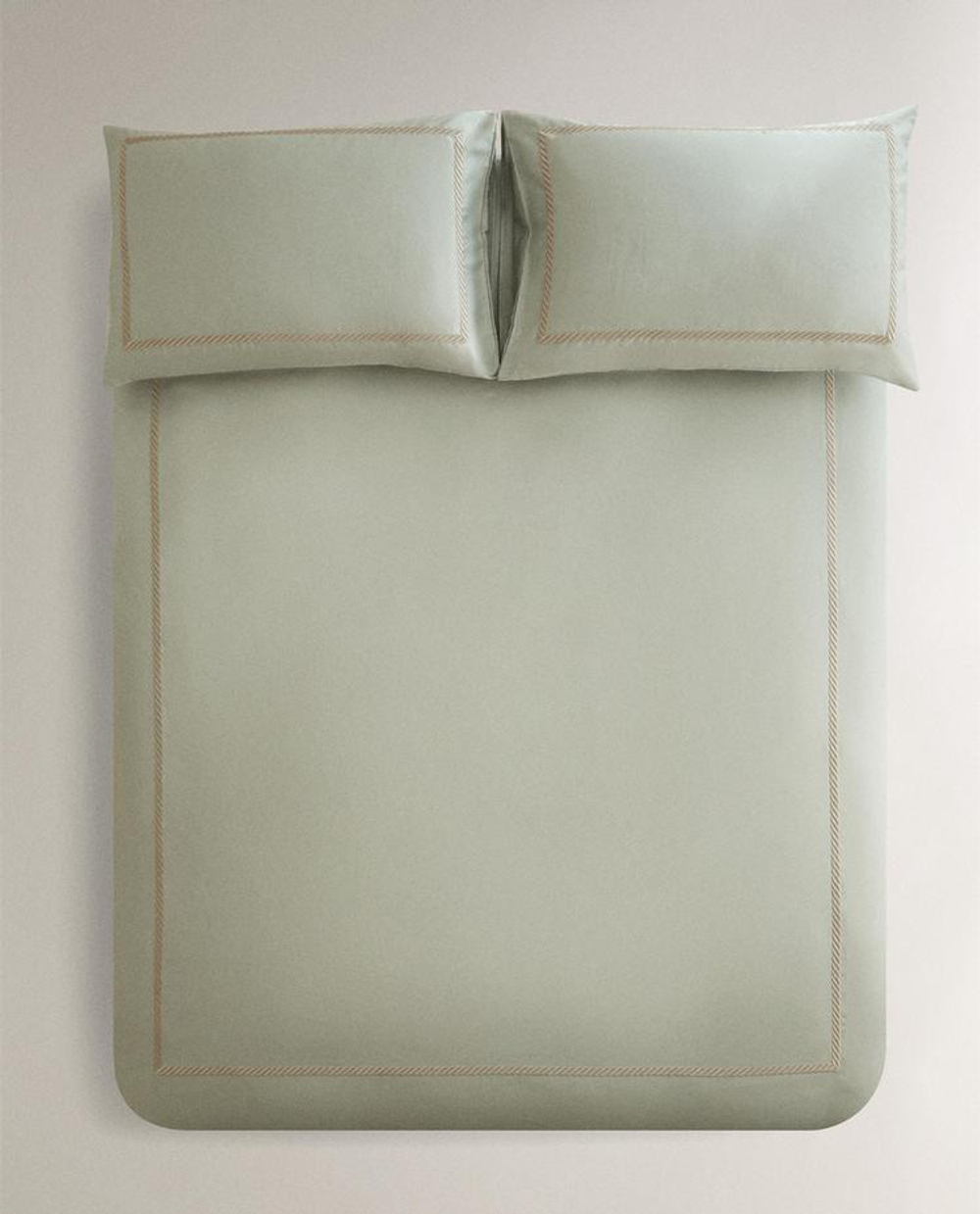 ZARA HOME САТИНОВЫЙ ПОДОДЕЯЛЬНИК С ВЫШИВКОЙ, ЗЕЛЕНЫЙ