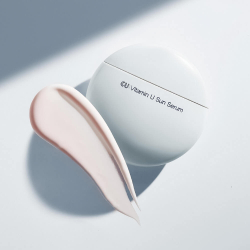 Антивозрастная солнцезащитная сыворотка CUSKIN CU: Vitamin U Sun Serum SPF50 PA++++ 50 мл