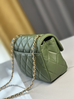 Chanel Bag 19 cm