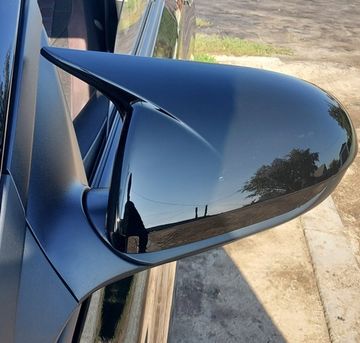 Накладки на зеркала Hyundai Accent / Solaris / i30 2017+ (без поворотника) чёрный глянец