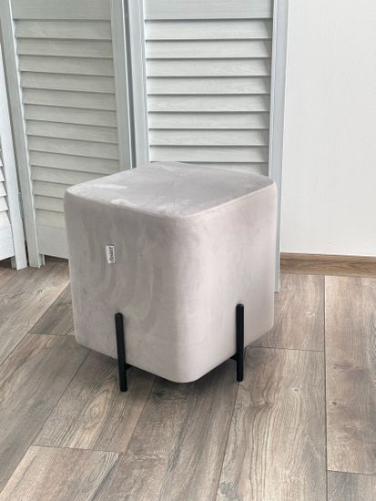 Пуф для гостиной ФЕЛИКС квадратный светло-серый BM-4, велюр / черный каркас