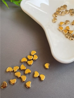 Бусины Сердечки, 7*6мм, 100шт