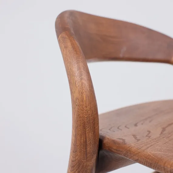 Барный стул Ofer из массива дуба темный