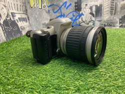 Pentax MZ50 + 28-200mm F3.8-5.6