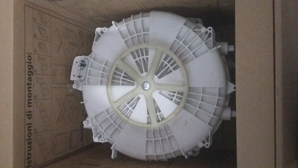 145034 бак, барабан, тэн с датчиком, шкив, ребробойники Ariston