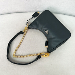 Prada Re-Edition Bag 22 cm