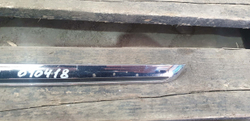 Молдинг решетки радиатора Mercedes E (W213) 16-20 Б/У Оригинал A2138880173