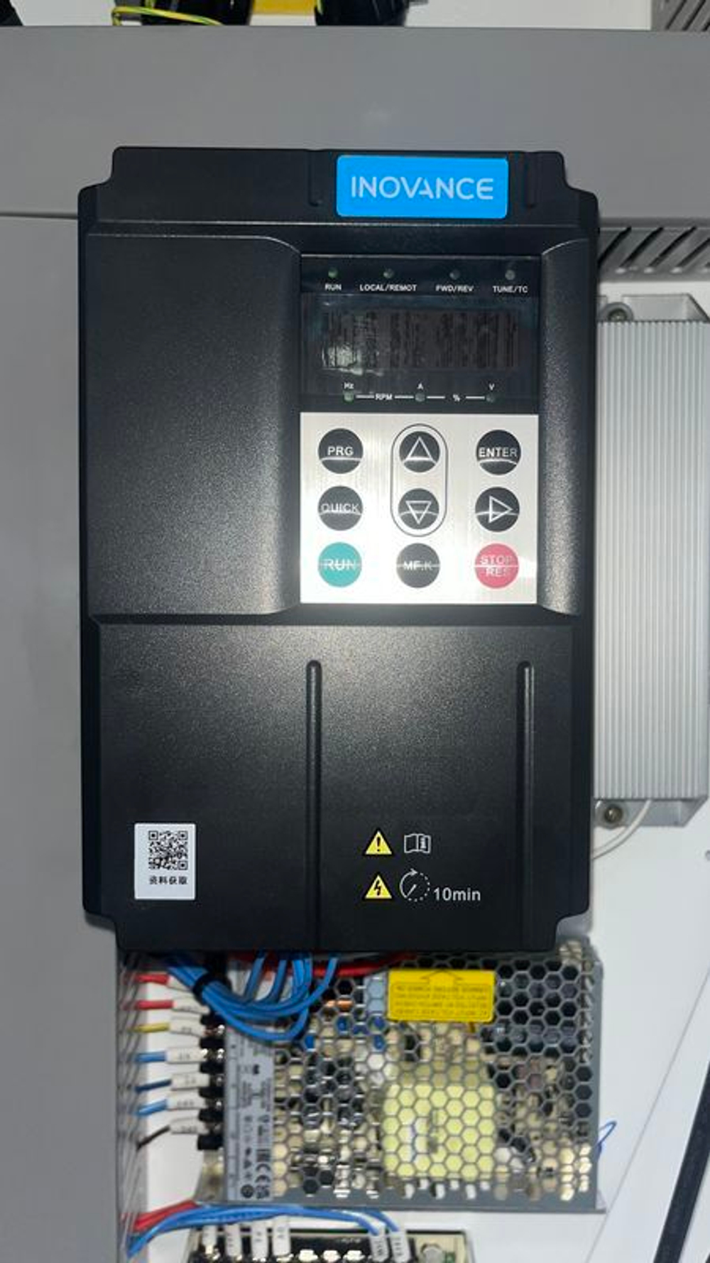 Вертикальный фрезерный обрабатывающий центр B-Power LV-1380 8000 WP1